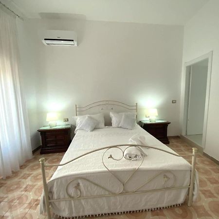 Le Fresie B&B SantʼAntìoco Extérieur photo