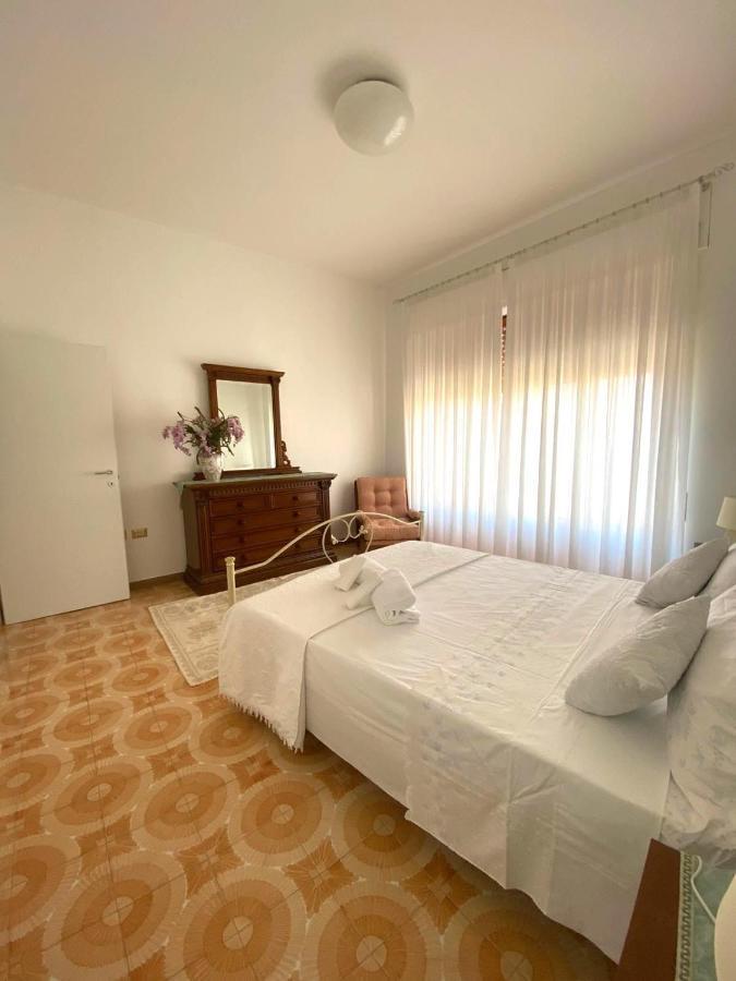 Le Fresie B&B SantʼAntìoco Extérieur photo